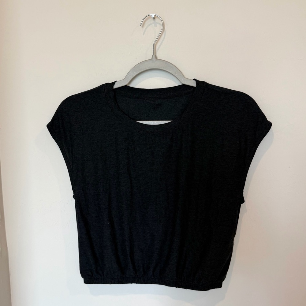 Beyond Yoga Black Elastic Hem Cropped Muscle Tee Shirt Size Small